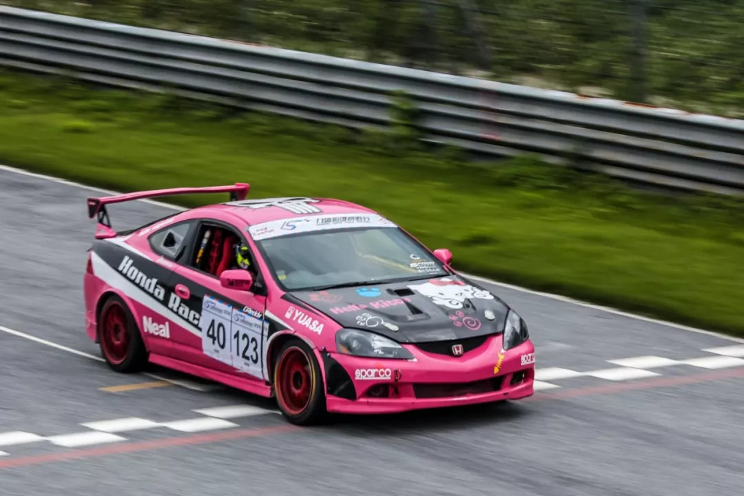 Scout连续三场比赛得分超过败北，澳大利亚队不断突破！赛场气氛高涨的简单介绍