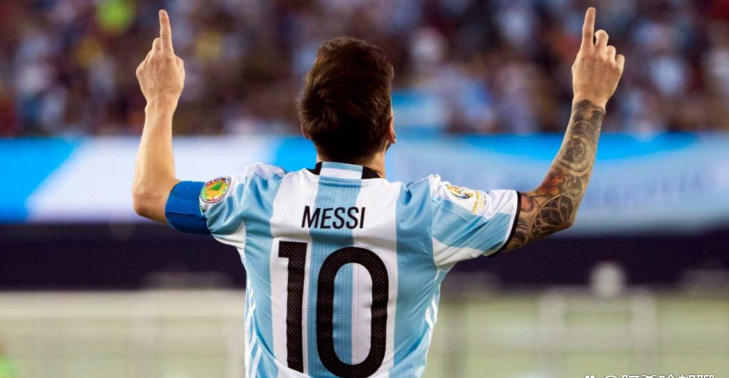 梅西在曼联比赛中关键助攻,回归赛场引发热议的原因   梅西在曼联比赛中关键助攻,回归赛场引发热议的原因