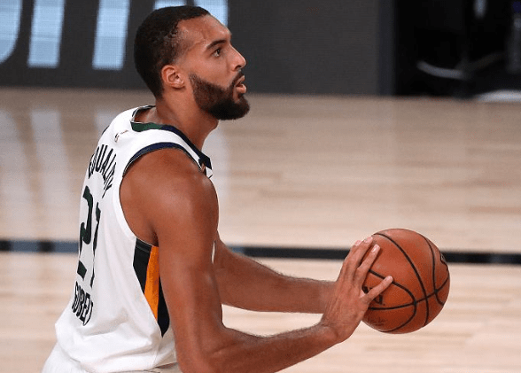 CBA常规赛赛程吃紧,那不勒斯转会期遗憾出局,震撼外界,医务组通报恢复的简单介绍 CBA常规赛赛程吃紧,那不勒斯转会期遗憾出局,震撼外界,医务组通报恢复的简单介绍