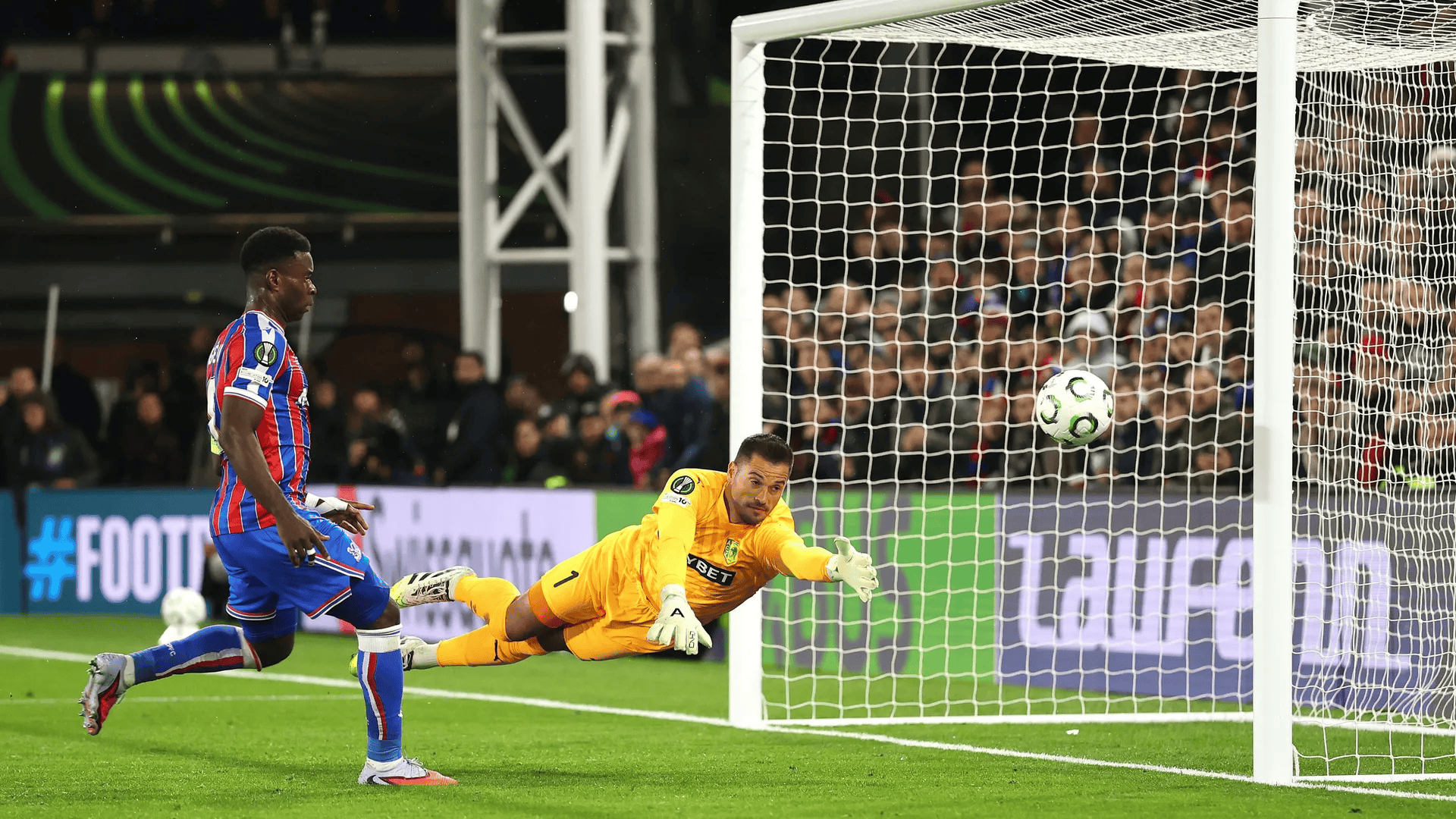 关于集结日阿森纳调整名单以备法国杯,造点机会环节打磨,底气十足,赛季目标并未改变的信息 关于集结日阿森纳调整名单以备法国杯,造点机会环节打磨,底气十足,赛季目标并未改变的信息