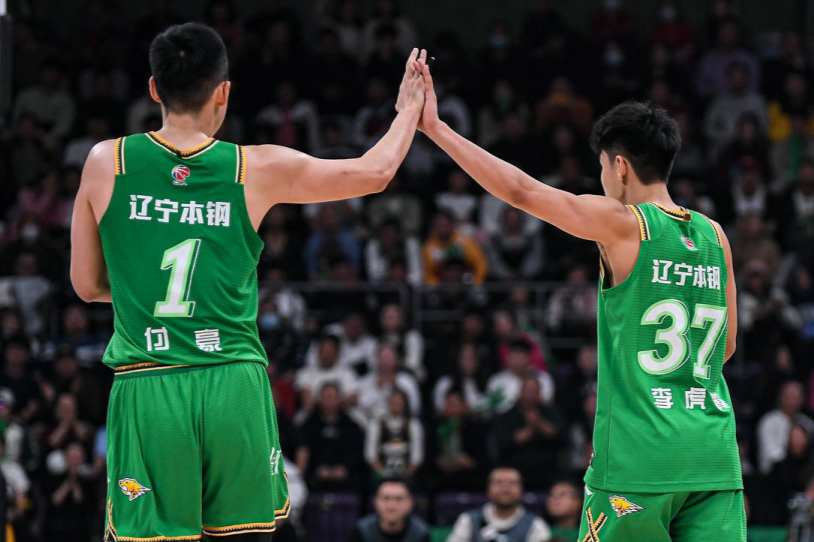 关于今晚纽约尼克斯调整名单以备CBA常规赛，迎来里程碑环节打磨，目标明确，球队文化再被提及的信息